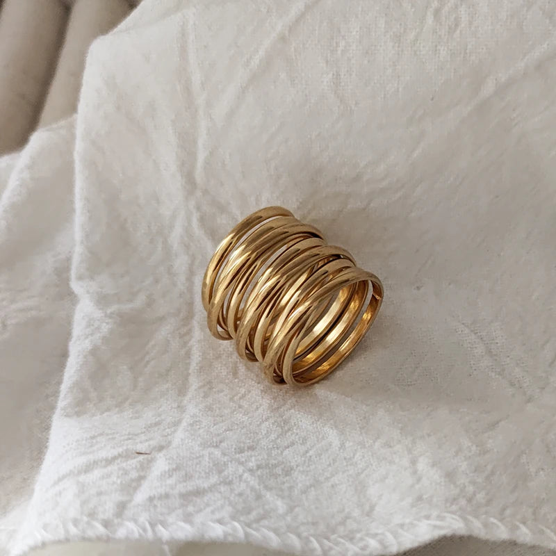 Spiral Multilayered Ring