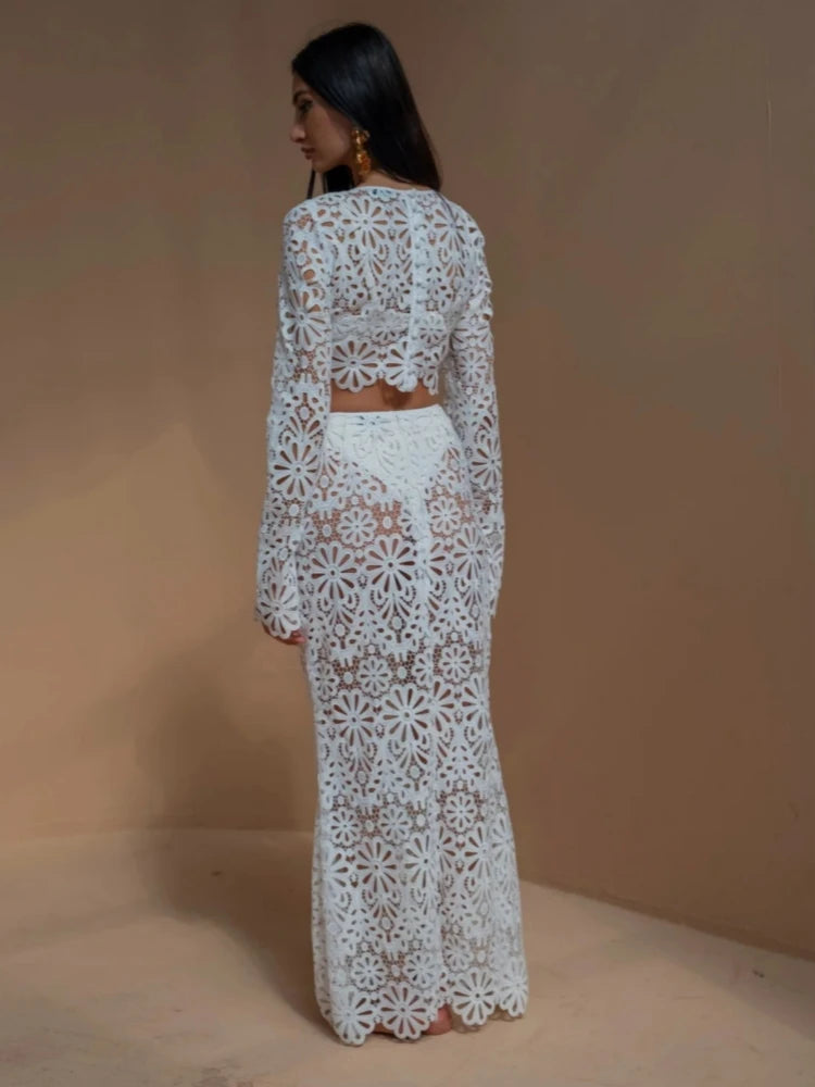 Elegant Lace Co-Ord Set – Floral Crop Top & Maxi Skirt