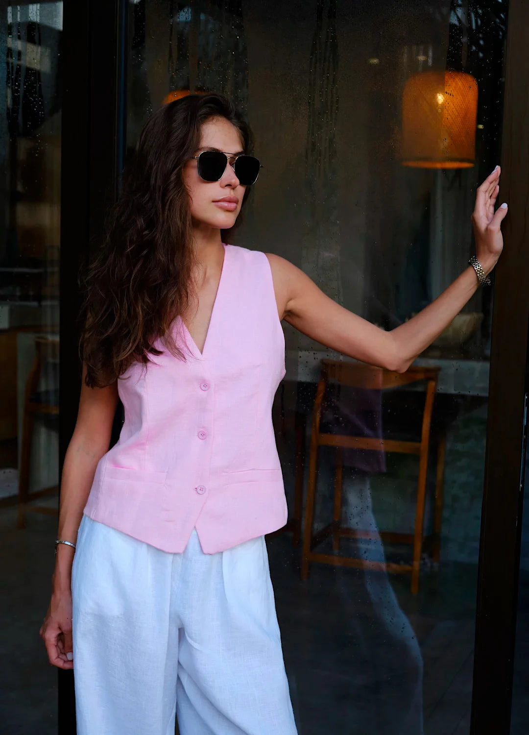 Minimalist Button-Up Vest for Effortless Summer Style