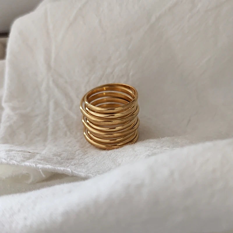 Spiral Multilayered Ring