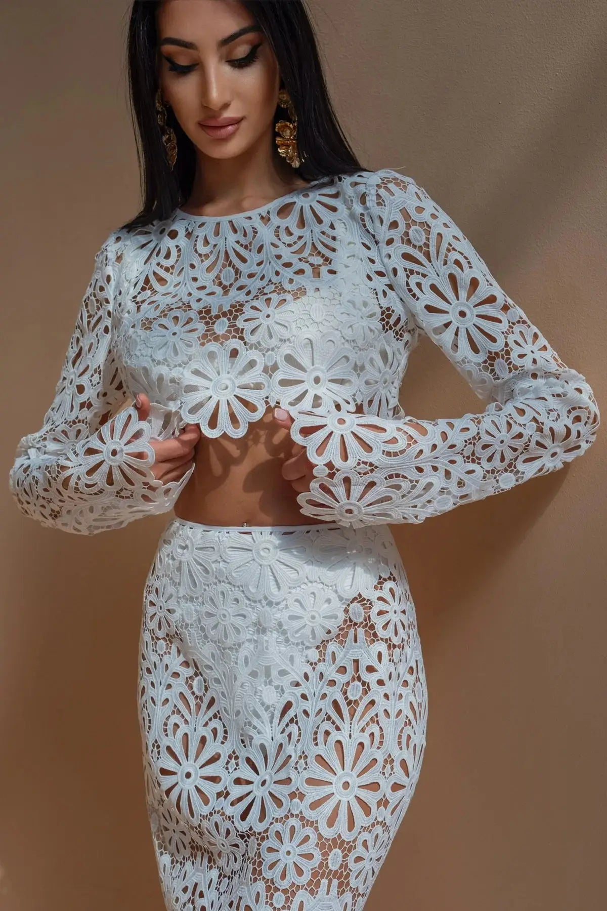 Elegant Lace Co-Ord Set – Floral Crop Top & Maxi Skirt