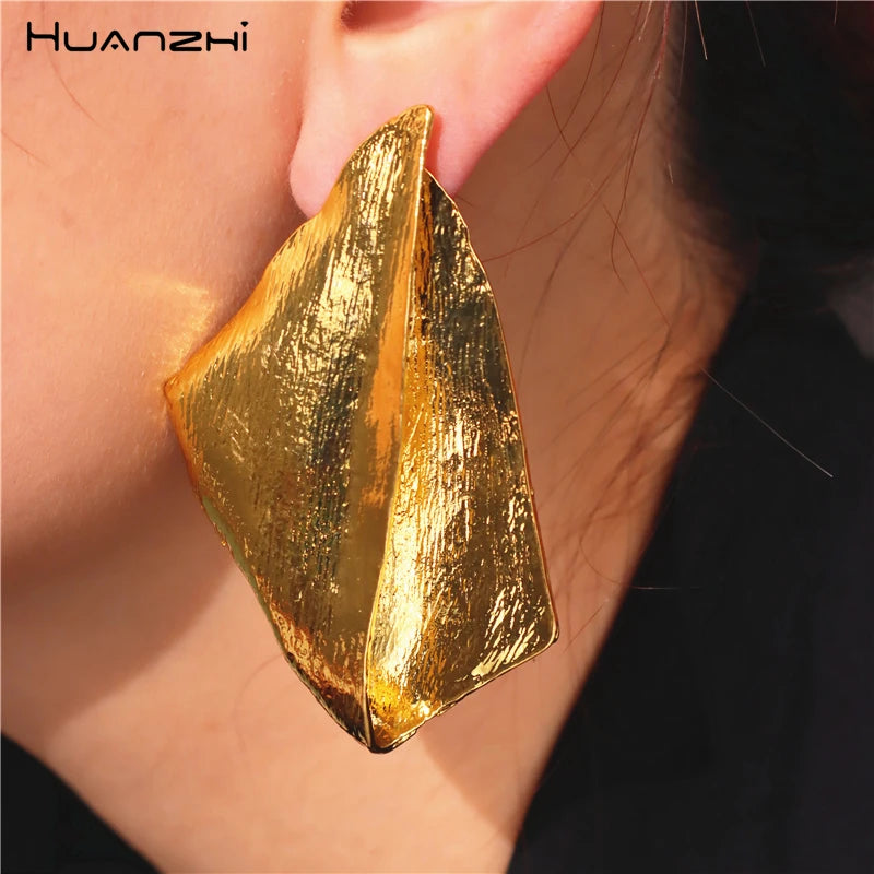 Luxury Textured Gold Earrings - Asymmetrical Statement Jewelry for Trendy Women