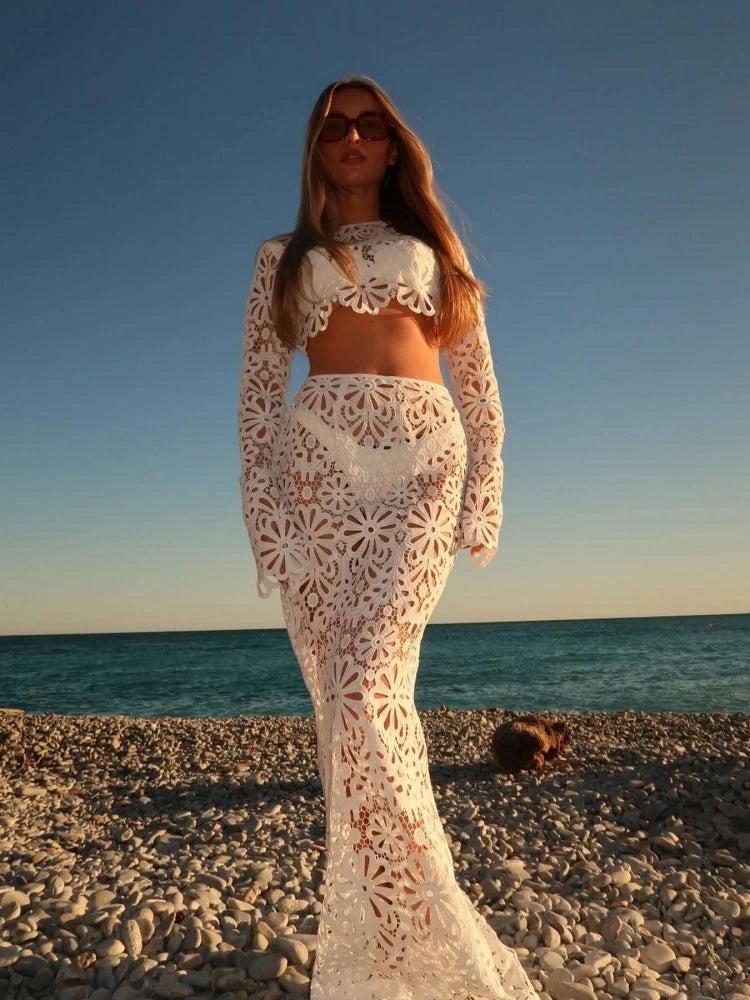 Elegant Lace Co-Ord Set – Floral Crop Top & Maxi Skirt