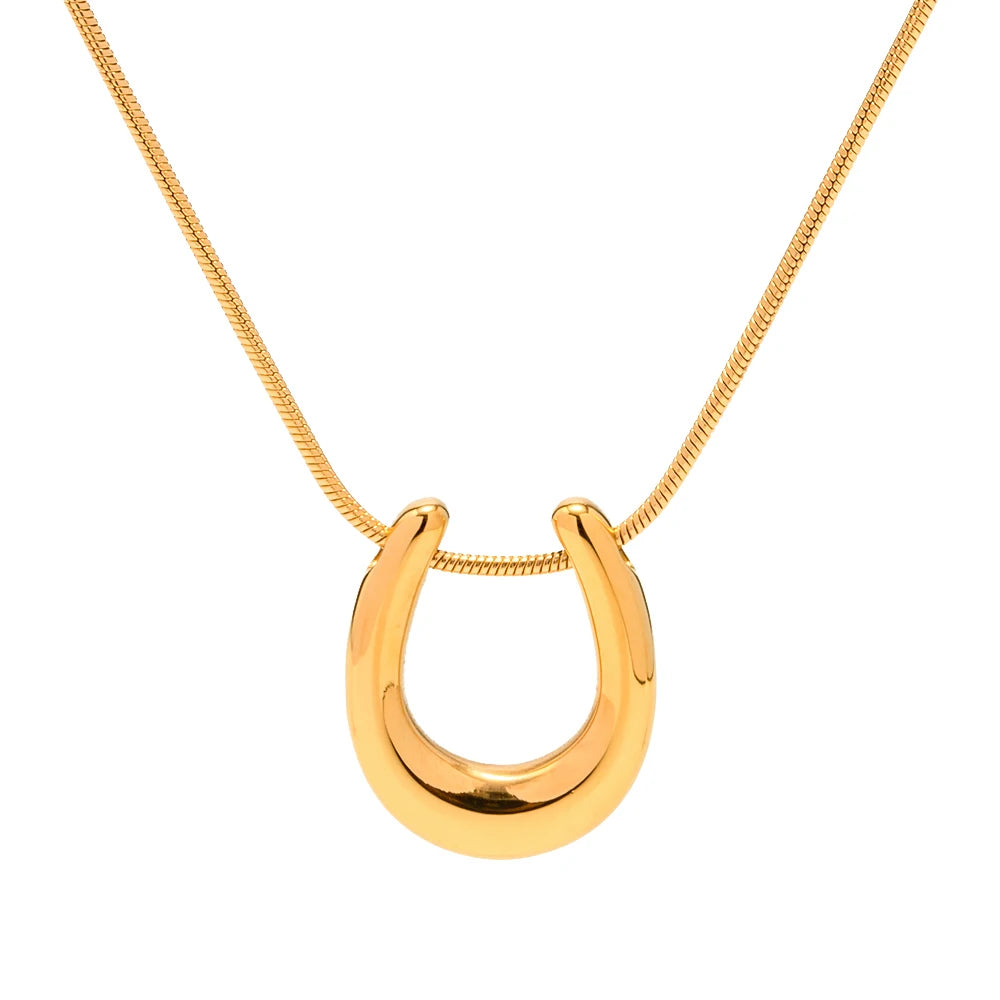 U-Shaped Pendant Necklace