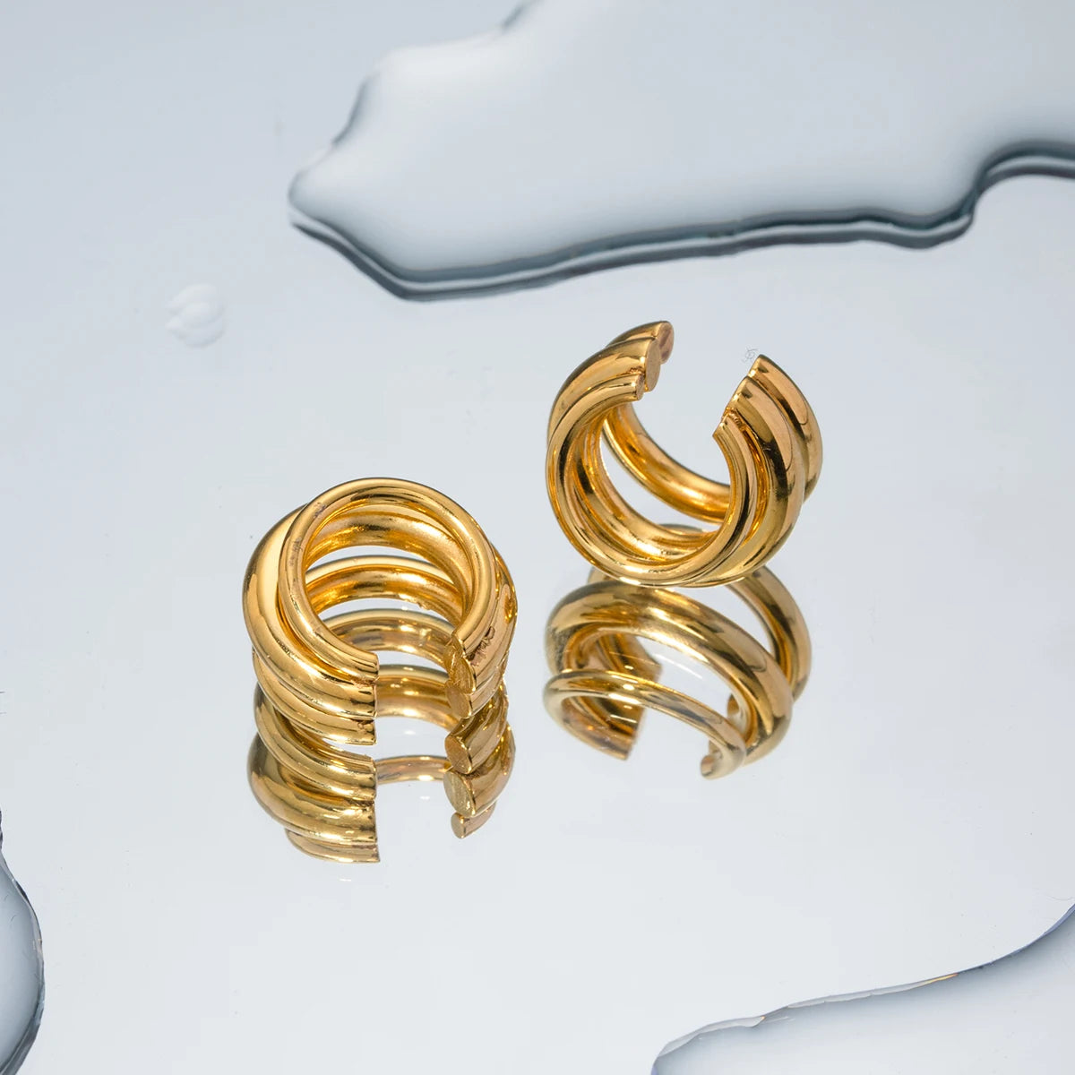 Modern Western Statement: Bold Gold Spiral Ear Cuff